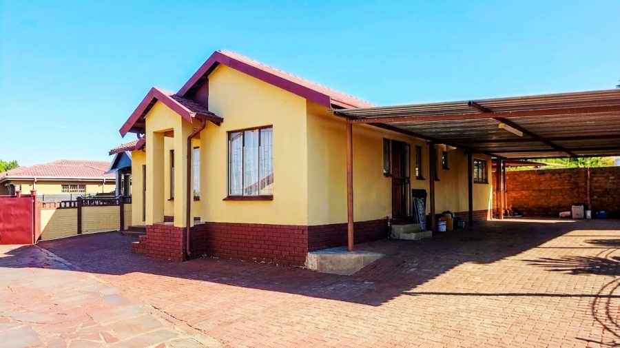 4 Bedroom Property for Sale in Tlhabane West North West